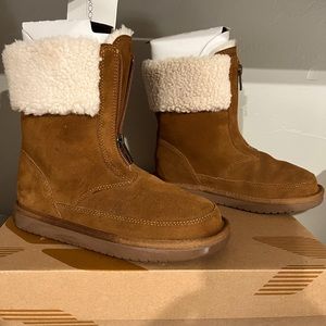 Kookaburra by UGG winter boots. Size 1. Great condition.